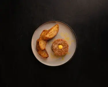 Tartar sygyr etinden we ysly-süýji çörek bilen