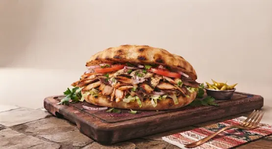 Çörekde towuk döner