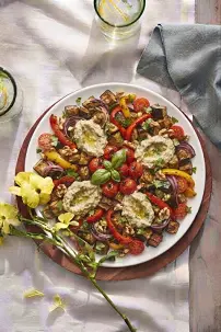 Gök önümli baklajan salaty