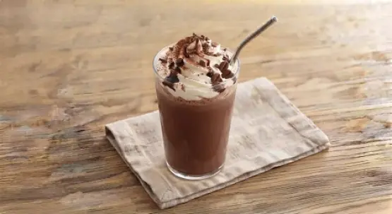 Şokoladly milkşeyk