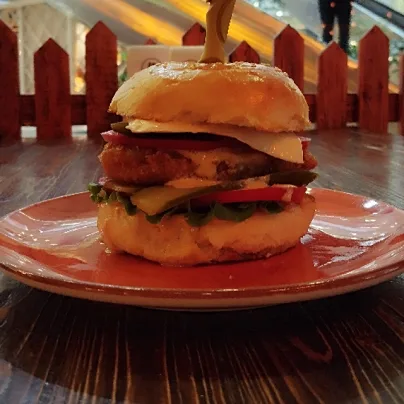 Towukly burger uly tagamly sous bilen
