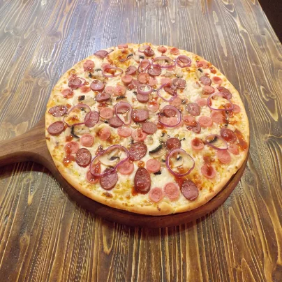 Barbekýu pitsa