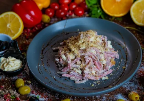 Salat Erkek kapriz