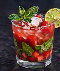 Klubnikaly mohito