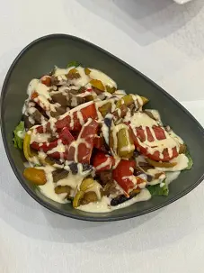 Sygyr eti bilen ýyly salat