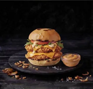 Goşa towuk burger