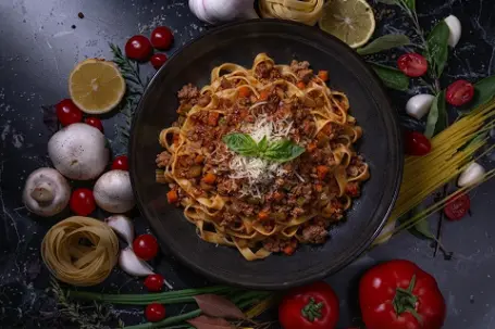 Bolognese sously makaron