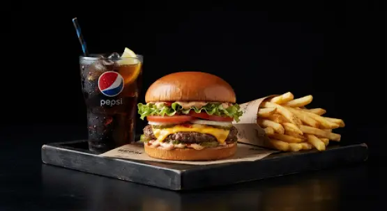 Kombo burger+pepsi
