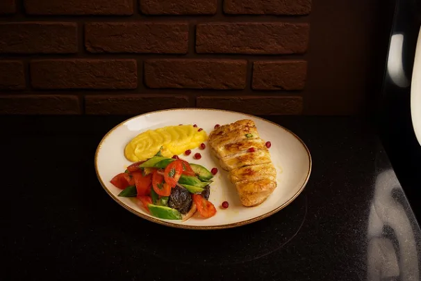 Grilde towuk döşi