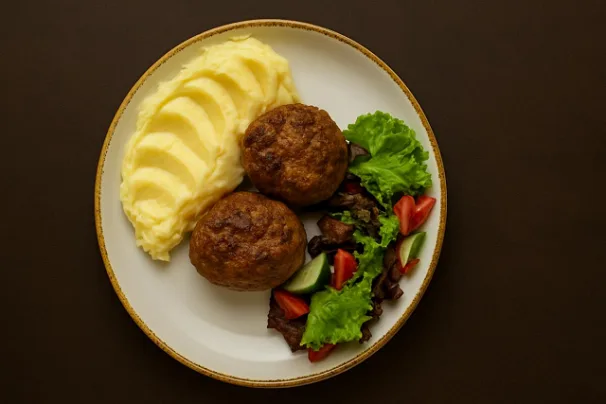 Pýyre bilen kotlet